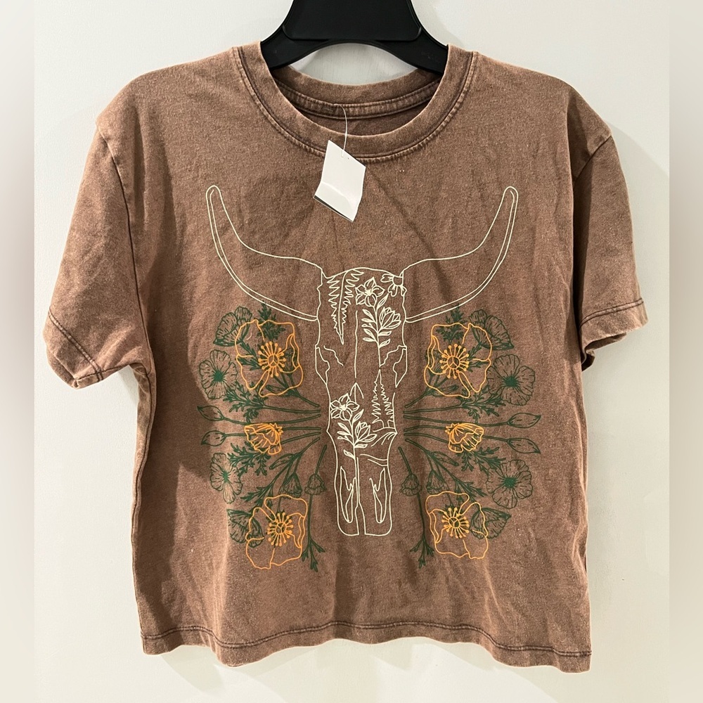 Inspired Culture Brown Graphic Tee with Floral Bull Skull, size XS, new!